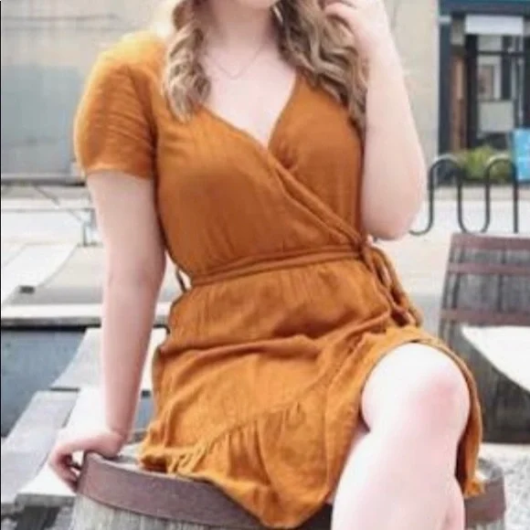 Blue Rain x Francesca’s Vintage Style Orange Gold Dress